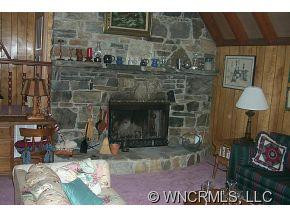 142 Echo Lane - Photo 3