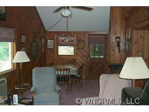 142 Echo Lane - Photo 7