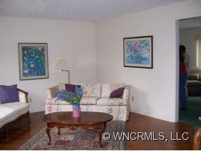 280 White Oak Circle - Photo 3