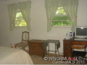916 Cardinal Road - Photo 12