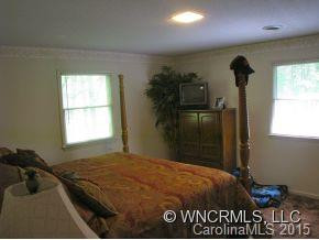 530 Huntinggreen Drive - Photo 16