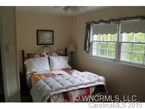 3852 GOLDEN RD - Photo 13