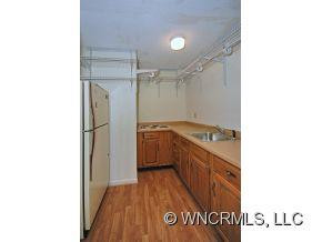 87 Willow Road B-4 - Photo 8