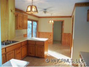 48 HERITAGE COURT - Photo 2