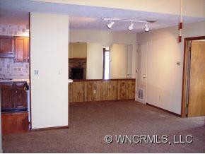 40 Ravencroft - Photo 3
