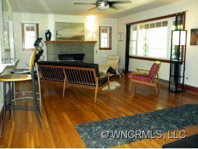 11 N College Street - Photo 3