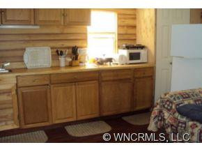 1037 Greasy Creek Road - Photo 4