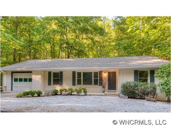 954 HOLLY RD