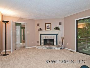 954 HOLLY RD - Photo 5