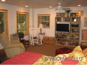 747 Coyote Hollow Rd. - Photo 10