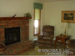 348 Surrey Lane - Photo 8