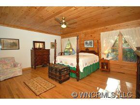 583 AVERY CREEK ROAD - Photo 4