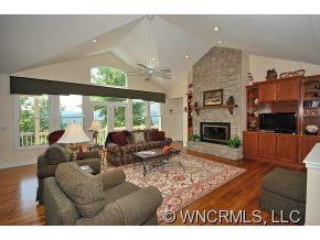 312 Mountain Crest Drive - Photo 3