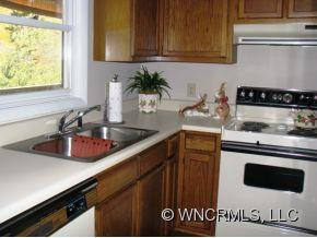 101-2 Whitfield Way - Photo 4
