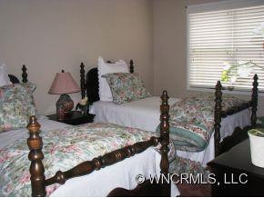 101-2 Whitfield Way - Photo 6