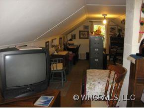 111 Green Mountain Drive - Photo 9