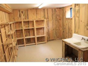 1090 Emmett Road - Photo 11