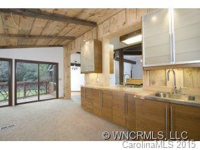 1090 Emmett Road - Photo 4
