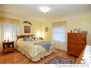 231 Raintree Drive - Photo 9