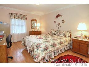 231 Raintree Drive - Photo 10