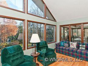 109 Mecklenburg Circle - Photo 4