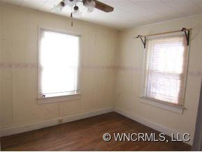276 Oakdale Rd - Photo 8