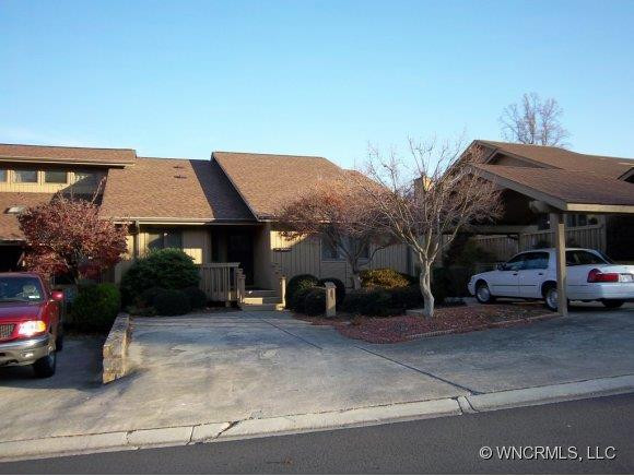 206 Red Oak Drive