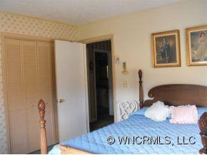 72 Fairway Hills Drive - Photo 10