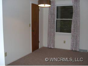 113B Oakwood Place - Photo 4