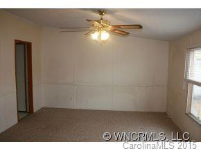 172 MEADOWCREEK DRIVE - Photo 6