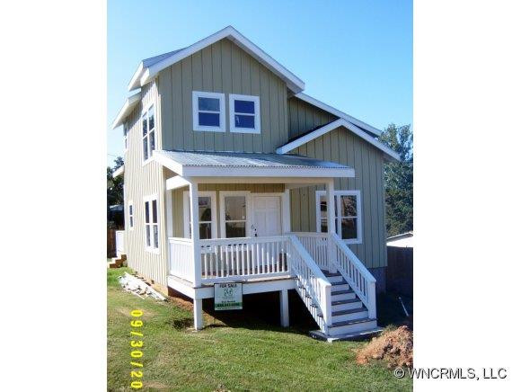 2 Iona Circle