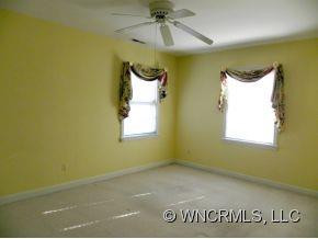 159 Lakeshore Drive - Photo 11