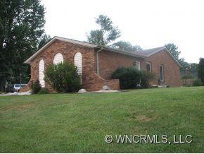 17 Hillside - Photo 12
