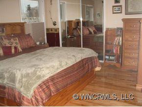 17 Hillside - Photo 5