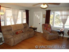 63 Moore Street - Photo 2