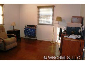 1111 5th Ave West - Photo 8