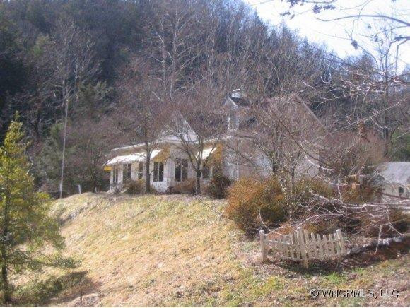 17 Freeman Hills Dr