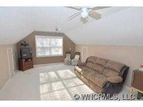 82 Red Maple Drive - Photo 13