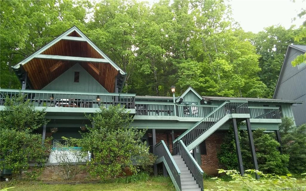 61 WEST CLUB Boulevard