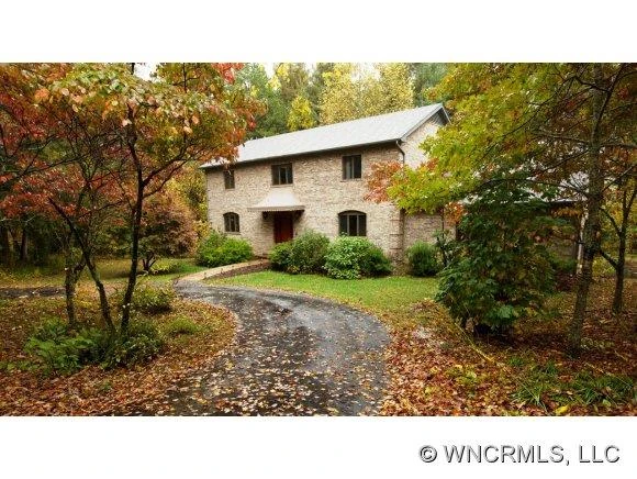 1 Sourwood Lane