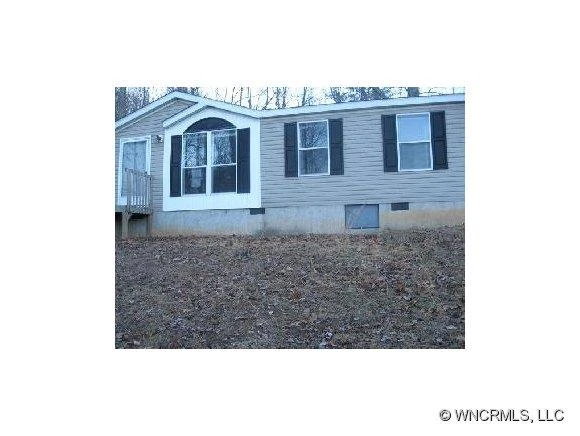 79 Foster Hill