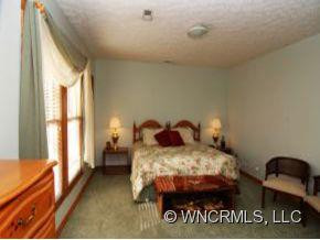 330 WHISPERING HILLS DRIVE - Photo 7