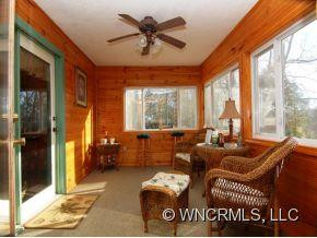 330 WHISPERING HILLS DRIVE - Photo 9