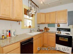5 KENILWOOD PLACE - Photo 6