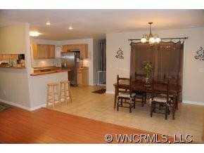 526 Midway Street - Photo 2