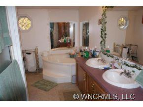 159 Beth Ann - Photo 4