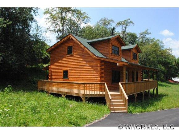 242 Country Lane
