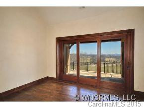 572 Walnut Valley Parkway - Photo 4