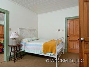 222 Alabama Terrace - Photo 14