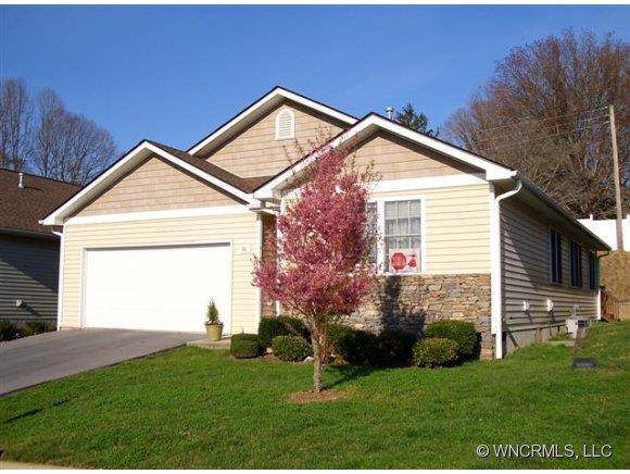 80 E Danbury Ln